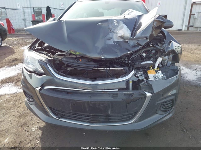 1G1JB5SH0J4120639 Chevrolet Sonic Ls Auto