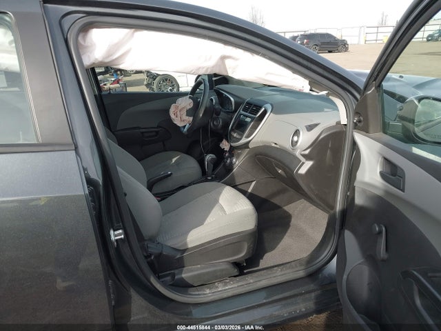 1G1JB5SH0J4120639 Chevrolet Sonic Ls Auto