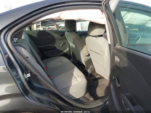 1G1JB5SH0J4120639 Chevrolet Sonic Ls Auto