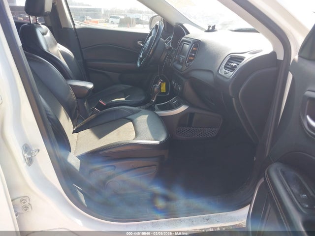 2018 JEEP COMPASS 3C4NJCBB1JT374625 Photo 4