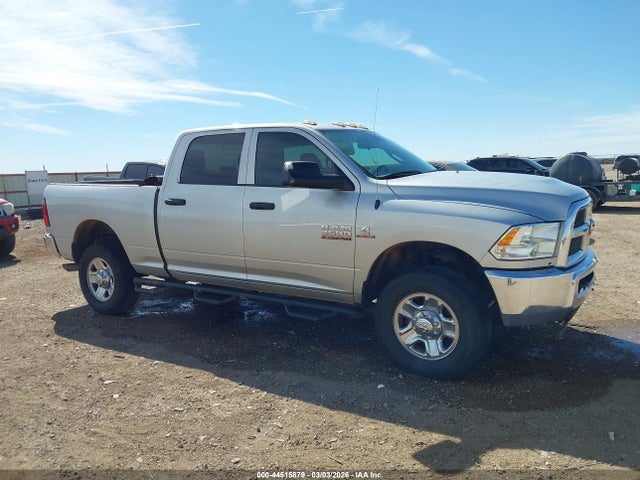44515879 :رقم المزاد ، 3C6UR5CL2FG655301 vin ، 2015 Ram 2500 Tradesman مزاد بيع