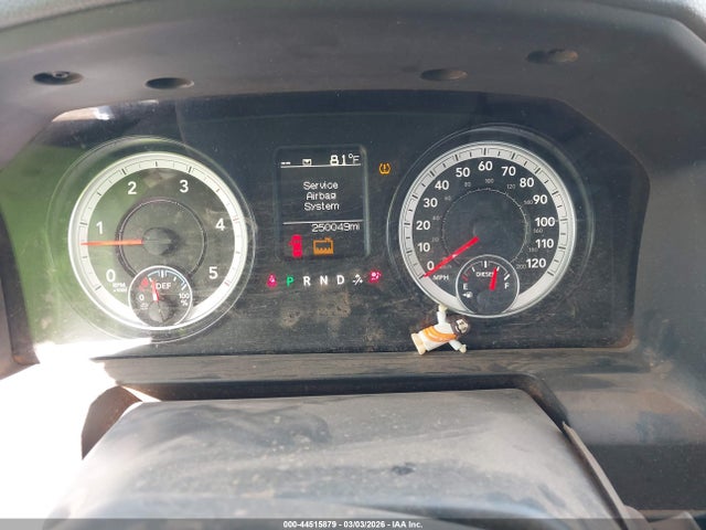44515879 :رقم المزاد ، 3C6UR5CL2FG655301 vin ، 2015 Ram 2500 Tradesman مزاد بيع