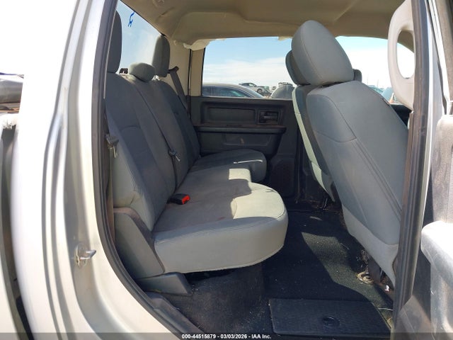 44515879 :رقم المزاد ، 3C6UR5CL2FG655301 vin ، 2015 Ram 2500 Tradesman مزاد بيع