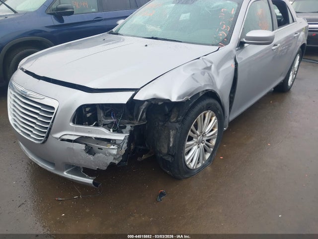 2014 Chrysler 300 მანქანა იყიდება აუქციონზე, vin: 2C3CCARG0EH229411, აუქციონის ნომერი: 44515882
