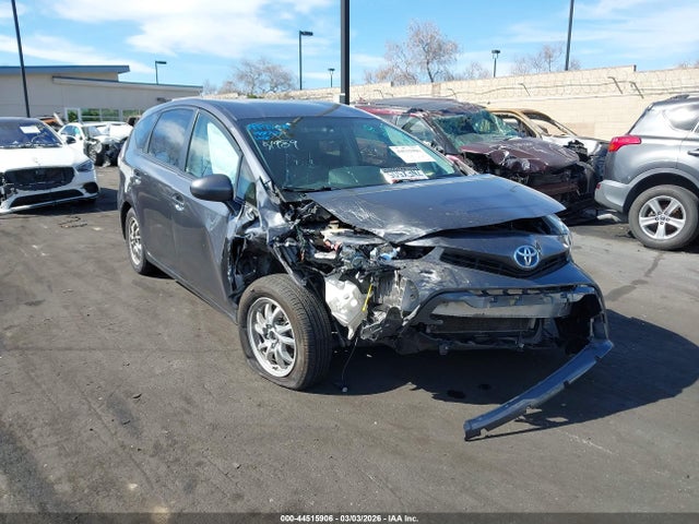 2015 TOYOTA PRIUS V JTDZN3EU6FJ038955