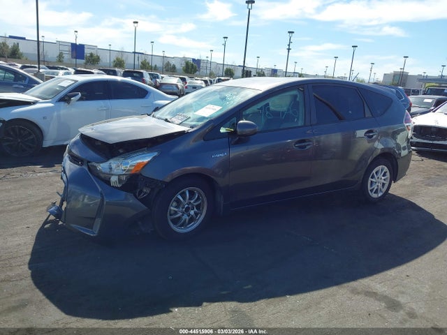 Toyota Prius V Three 2015 JTDZN3EU6FJ038955 Image 14