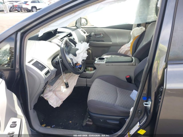 2015 TOYOTA PRIUS V JTDZN3EU6FJ038955 Photo 4