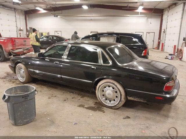 1999 JAGUAR XJ8 SAJKD6045XC876527 Photo 2
