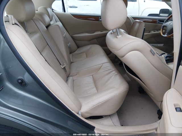 2005 Lexus Es 330 მანქანა იყიდება აუქციონზე, vin: JTHBA30G455114516, აუქციონის ნომერი: 44515950