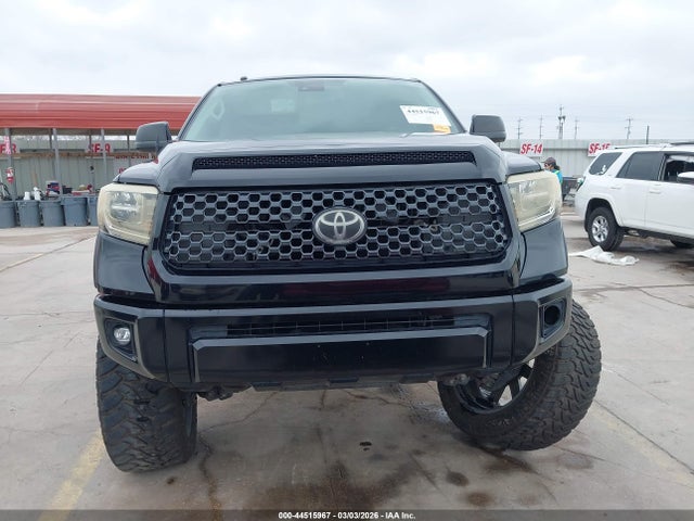 5TFAW5F15JX775600 Toyota Tundra Platinum 5.7l V8