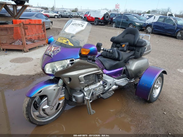 2002 HONDA GL1800 1HFSC47082A106132 Photo 1