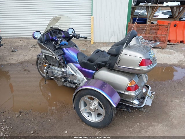 2002 HONDA GL1800 1HFSC47082A106132 Photo 2