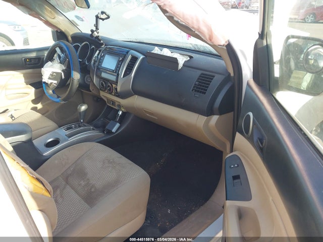 Продаж на аукціоні авто 2015 Toyota Tacoma Prerunner V6, vin: 5TFJU4GN8FX083758, номер лоту: 44515976