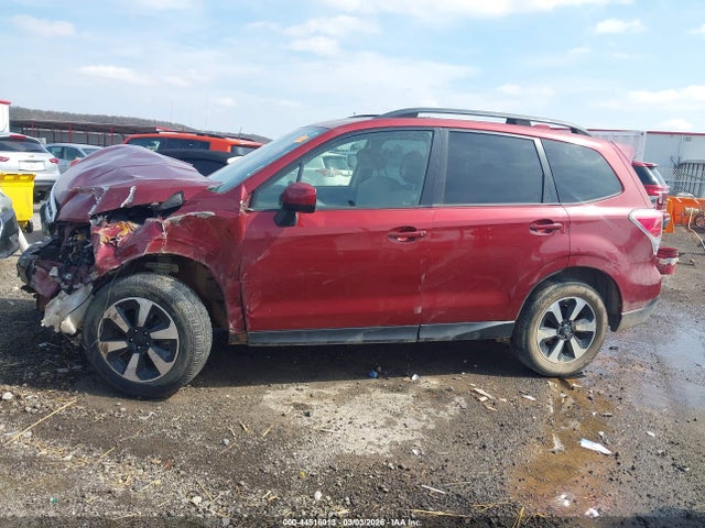 Продаж на аукціоні авто 2018 Subaru Forester 2.5i Premium, vin: JF2SJAECXJH406581, номер лоту: 44516013