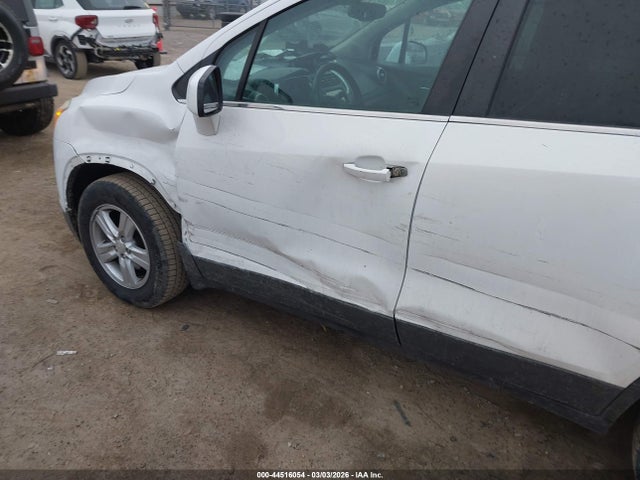 3GNCJRSB3FL179621 Chevrolet Trax Lt