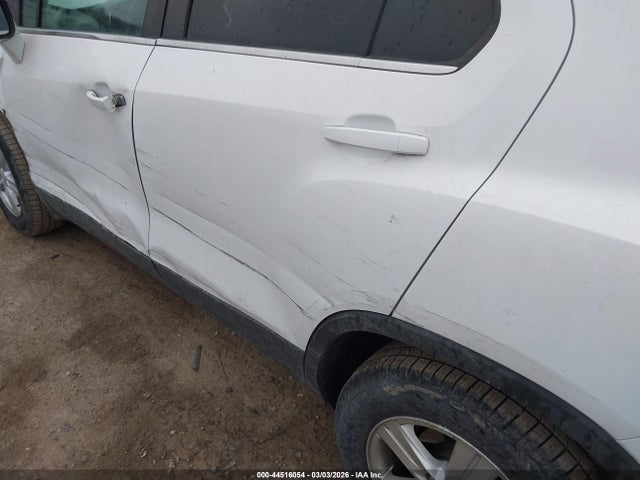 3GNCJRSB3FL179621 Chevrolet Trax Lt
