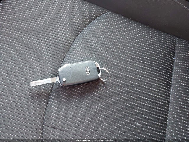 44516086 :رقم المزاد ، 3KPF24AD2KE059798 vin ، 2019 Kia Forte Lxs مزاد بيع