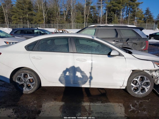 44516086 :رقم المزاد ، 3KPF24AD2KE059798 vin ، 2019 Kia Forte Lxs مزاد بيع