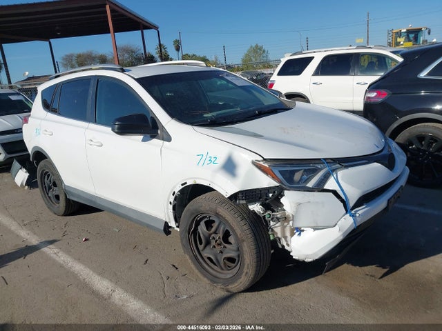 Toyota RAV4 LE 2016 2T3ZFREV2GW285028 Image 1