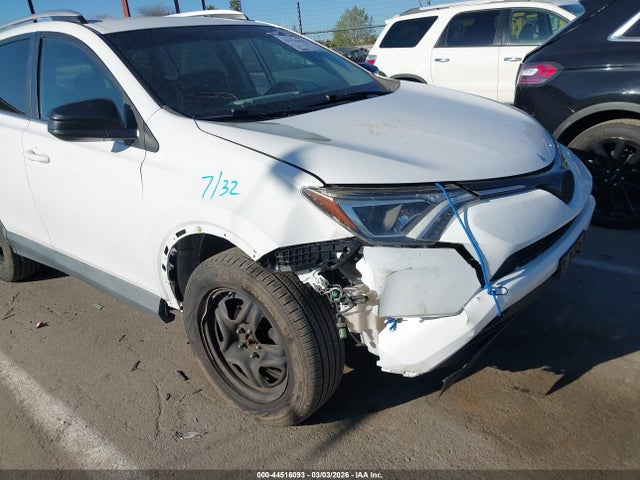 Toyota RAV4 LE 2016 2T3ZFREV2GW285028 Image 6