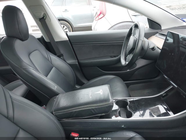 Aukcja sprzedaży 2018 Tesla Model 3 Long Range/mid Range, vin: 5YJ3E1EA8JF102851, numer aukcji: 44516100