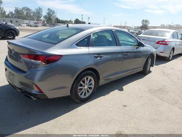 Hyundai SONATA SE 2019 5NPE24AF9KH769581 Image 4