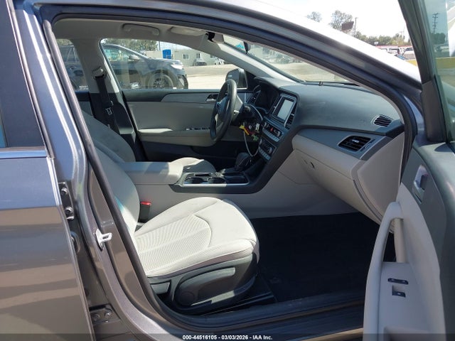 Hyundai SONATA SE 2019 5NPE24AF9KH769581 Image 5
