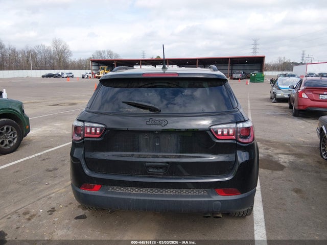 44516128 :رقم المزاد ، 3C4NJCBB4NT178037 vin ، 2022 Jeep Compass Altitude Fwd مزاد بيع