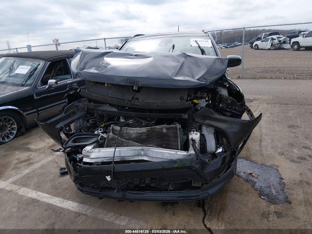 44516128 :رقم المزاد ، 3C4NJCBB4NT178037 vin ، 2022 Jeep Compass Altitude Fwd مزاد بيع