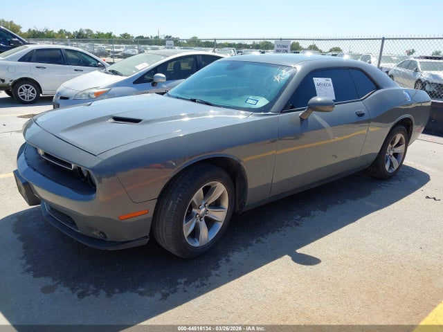Dodge Challenger Sxt 2017 2C3CDZAG2HH618112 Image 2