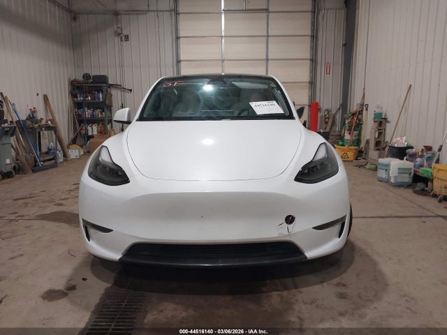 44516140 :رقم المزاد ، 7SAYGDEF7PF811182 vin ، 2023 Tesla Model Y Performance Dual Motor All-wheel Drive مزاد بيع