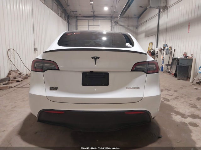 44516140 :رقم المزاد ، 7SAYGDEF7PF811182 vin ، 2023 Tesla Model Y Performance Dual Motor All-wheel Drive مزاد بيع