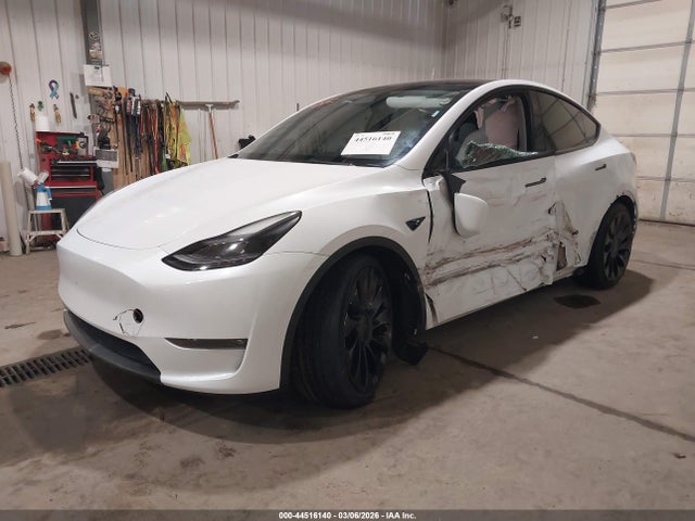 44516140 :رقم المزاد ، 7SAYGDEF7PF811182 vin ، 2023 Tesla Model Y Performance Dual Motor All-wheel Drive مزاد بيع