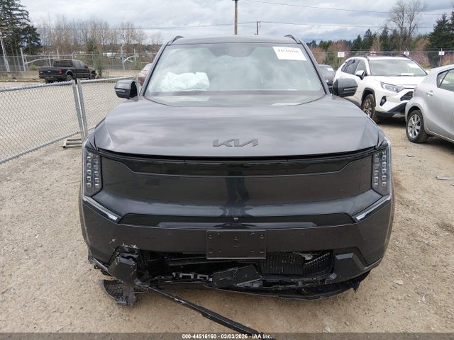 5XYADFS55TG015113 KIA Ev9 Land