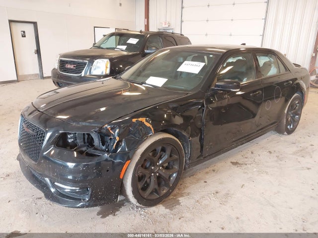 2022 CHRYSLER 300 2C3CCABG9NH154542 Photo 1