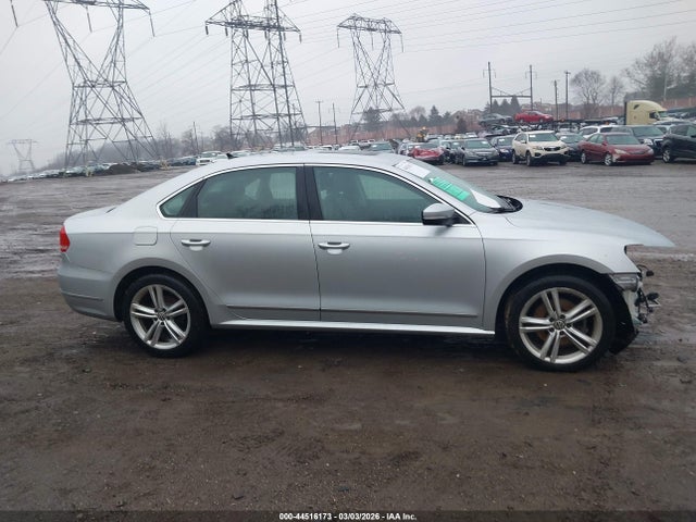 1VWBV7A3XFC074834 Volkswagen Passat 2.0l Tdi Se
