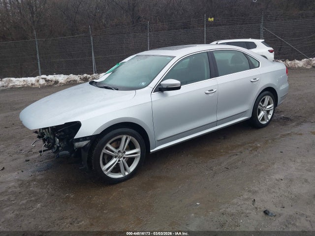 1VWBV7A3XFC074834 Volkswagen Passat 2.0l Tdi Se