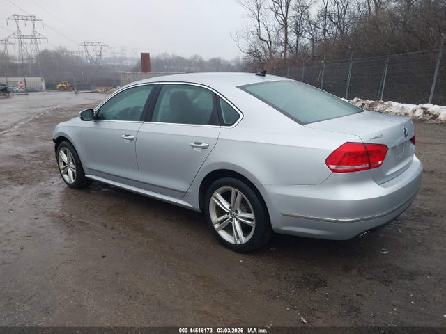 1VWBV7A3XFC074834 Volkswagen Passat 2.0l Tdi Se