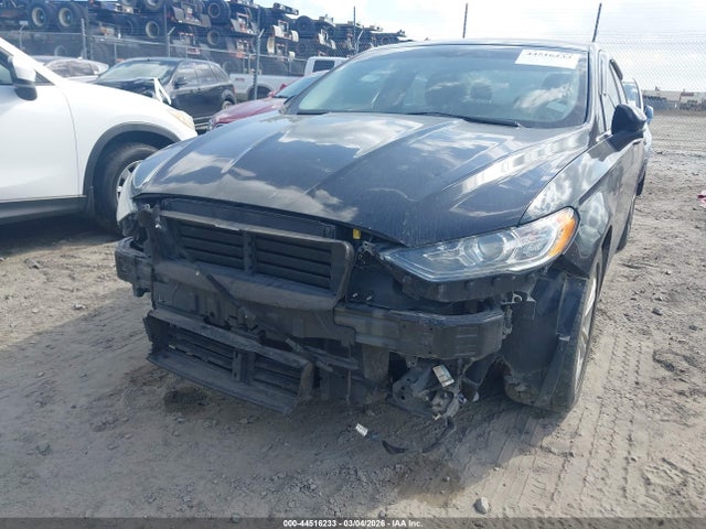 3FA6P0HD7JR229098 Ford FUSION SE