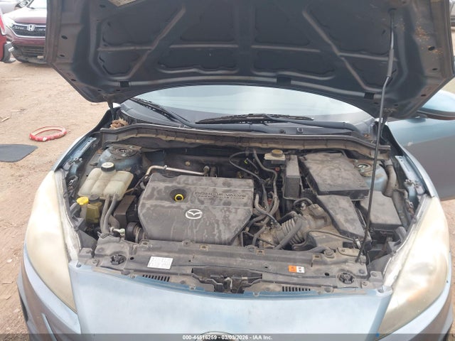 44516259 :رقم المزاد ، JM1BL1UF4B1431913 vin ، 2011 Mazda Mazda3 I Sport مزاد بيع