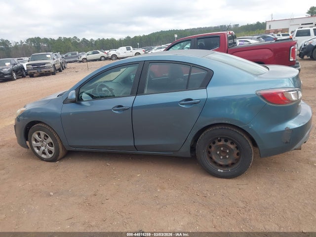 44516259 :رقم المزاد ، JM1BL1UF4B1431913 vin ، 2011 Mazda Mazda3 I Sport مزاد بيع