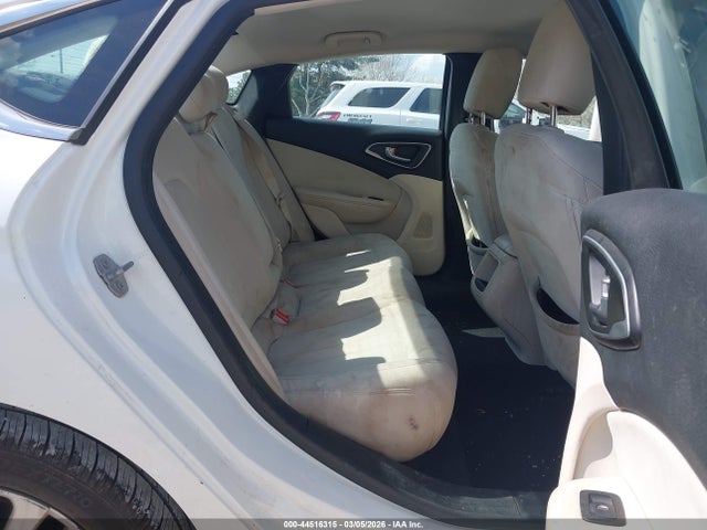 Aukcja sprzedaży 2015 Chrysler 200 Limited, vin: 1C3CCCAB8FN607107, numer aukcji: 44516315