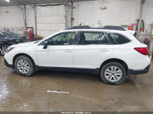 Продаж на аукціоні авто 2018 Subaru Outback 2.5i, vin: 4S4BSAAC6J3215296, номер лоту: 44516316
