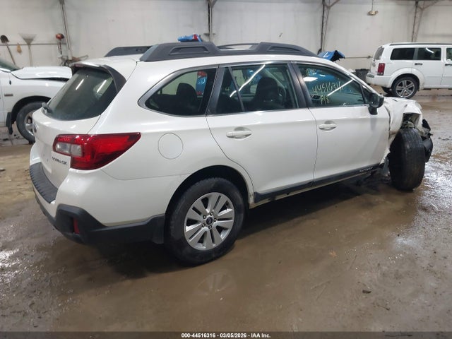 Продаж на аукціоні авто 2018 Subaru Outback 2.5i, vin: 4S4BSAAC6J3215296, номер лоту: 44516316