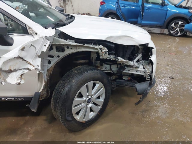 Продаж на аукціоні авто 2018 Subaru Outback 2.5i, vin: 4S4BSAAC6J3215296, номер лоту: 44516316