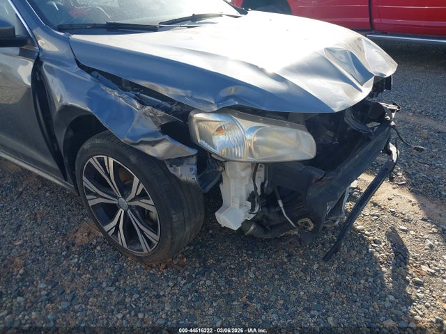 44516322 :رقم المزاد ، 1VWSA7A3XNC000632 vin ، 2022 Volkswagen Passat 2.0t Se مزاد بيع