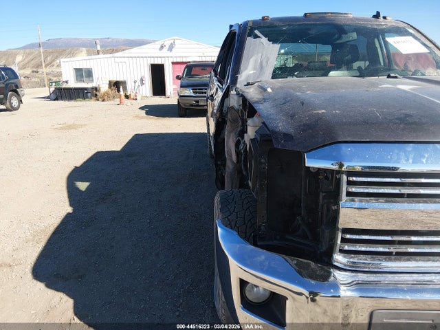 2015 Chevrolet Silverado 2500hd Ltz მანქანა იყიდება აუქციონზე, vin: 1GC1KWE85FF122777, აუქციონის ნომერი: 44516323