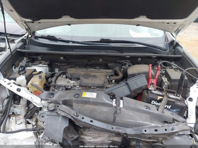 2018 Toyota Rav4 Xle მანქანა იყიდება აუქციონზე, vin: 2T3RFREV9JW771648, აუქციონის ნომერი: 44516369