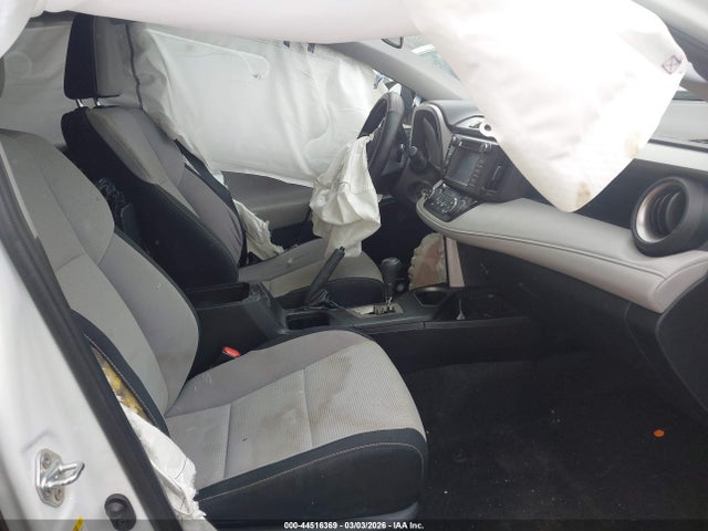 2018 Toyota Rav4 Xle მანქანა იყიდება აუქციონზე, vin: 2T3RFREV9JW771648, აუქციონის ნომერი: 44516369