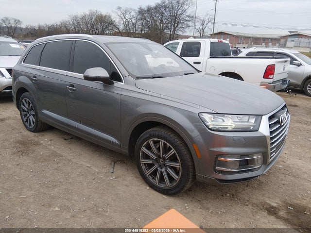 2017 AUDI Q7 WA1VAAF7XHD006545 Photo 0